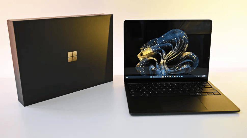 微软50周年纪念版Surface Laptop 7亮相，拥有金色Logo、专属壁纸 
